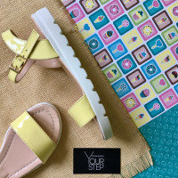 Босоніжки з лакової шкіри Арт. 10-5