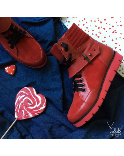 Ботинки на шнуровке красного цвета Арт. 05-12EI