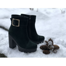 Полусапоги из зеленого велюра с ремешком Арт. 18-2