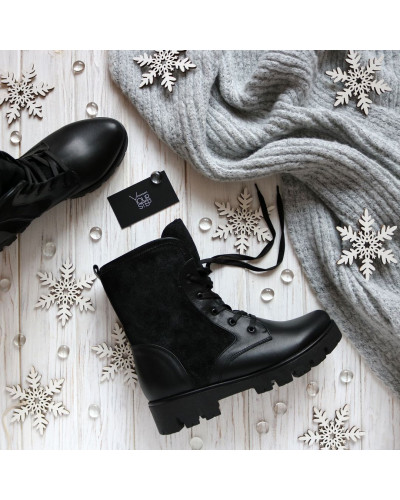 Ботинки из черной кожи со вставками из замши с напылением со шнуровкой на тракторной подошве Арт. 12-6(S2)