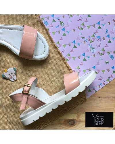 Лакові рожеві босоніжки Арт. 10-5