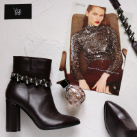 Ботинки на устойчивом каблуке бордового цвета с фурнитурой Арт. 35-10/44Ок-3647