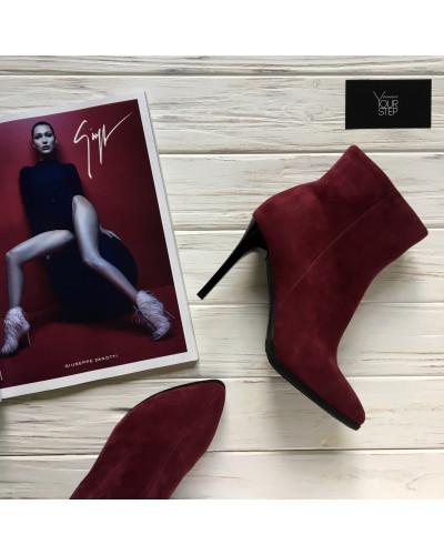 Ботинки из бордового велюра на шпильке Арт. 35-10/35