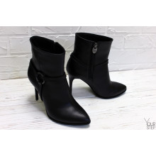 Ботинки из черной кожи на шпильке Арт. 35-10/35-2512