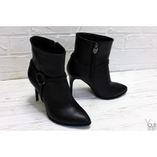 Ботинки из черной кожи на шпильке Арт. 35-10/35-2512