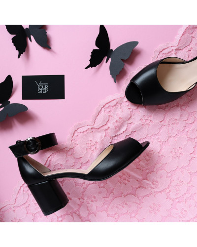 Босоніжки з чорної шкіри на підборах Арт. 605-5/45Ок