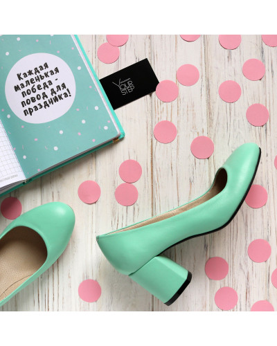 Туфли из кожи цвета мята на низком каблуке Арт. 605-4/45Ок