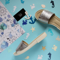 Шльопанці срібного кольору Арт. 10-9/144