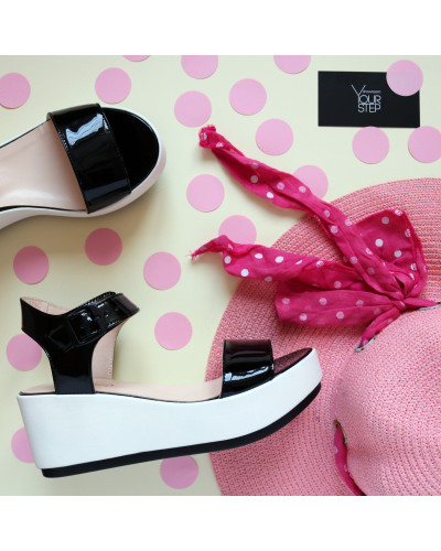 Лакові чорні босоніжки на високій підошві Арт. 352-1