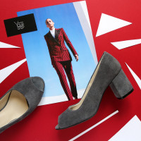 Туфли из темно-серой замши на низком каблуке Арт. 605-3/45Ок