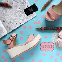 Босоніжки на танкетці Арт. 352-2