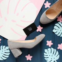 Туфли из светло-серой замши на низком каблуке Арт. 605-4/45Ок