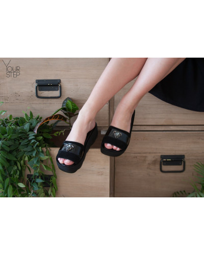 Шльопанці чорного кольору Арт. 228-1-3323