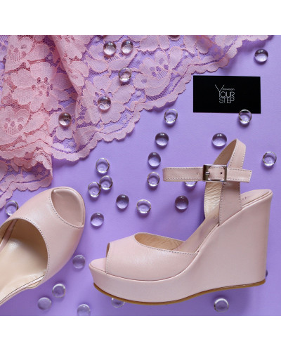 Босоніжки на танкетці Арт. 11-1Ot