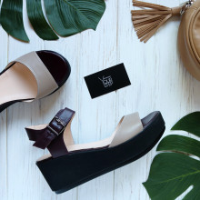 Шкіряні босоніжки на танкетці Арт. 352-2