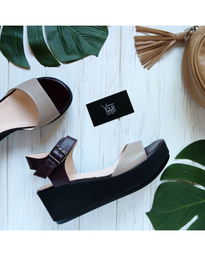 Шкіряні босоніжки на танкетці Арт. 352-2