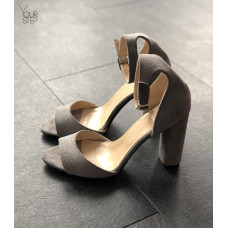 Босоніжки сірого кольору Арт. 95-11/24Ок