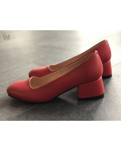 Туфли из красной кожи на низком каблуке Арт. 456-1/53Ок