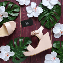 Босоножки на танкетке из кожи цвета пудры с блестками Арт.: 716-2Ot