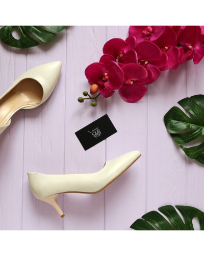 Туфлі-човники з світло-бежевої шкіри Арт. 657-2/36