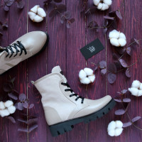 Ботинки бежевого цвета со шнуровкой на тракторной подошве Арт. 12-6F(S2)