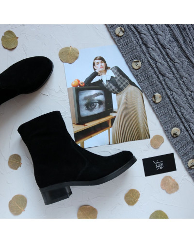 Полусапоги на каблуке из натуральной замши черного цвета Арт. 30-4V