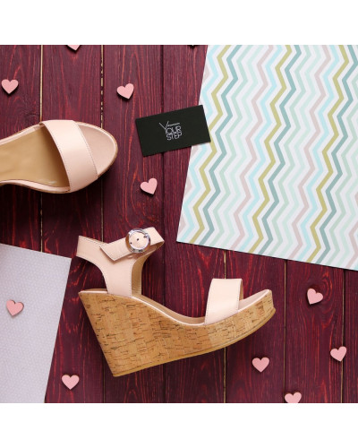 Босоножки на танкетке из кожи цвета пудры Арт.: 716-2Ot