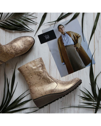 Ботинки на танкетке из нубука с принтом под питон Арт. 30-4(Ir3)