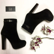 Ботильоны из черного велюра с лаковым декоративным ремешком Арт. 951-1R