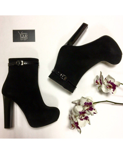 Ботильоны из черного велюра с лаковым декоративным ремешком Арт. 951-1R