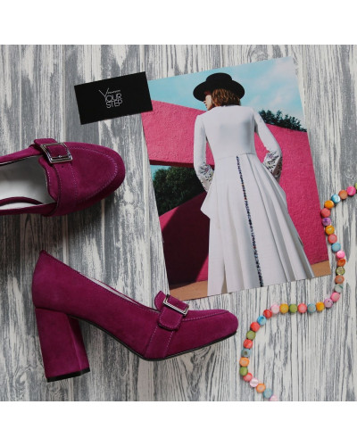 Туфли из замши цвета слива с фурнитурой и обтяжным каблуком Арт. 853-5/48Ок