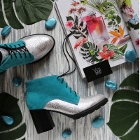 Ботильоны из серебряного нубука с принтом под питон с замшевой пяткой на устойчивом каблуке Арт. 605-8Alf