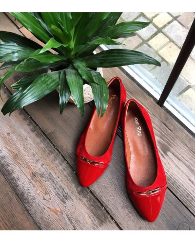 Балетки червоного кольору з фурнітурою Арт. 16-4F