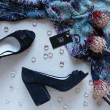 Туфли из замши темно-синего цвета с фурнитурой Арт. 95-4/49ОК-2550