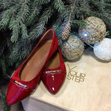 Балетки червоного кольору з фурнітурою Арт. 16-4F