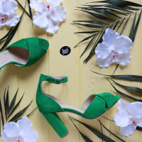 Босоніжки з зеленого велюру Арт. 95-12/24Ок