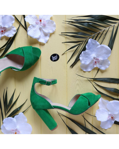 Босоніжки з зеленого велюру Арт. 95-12/24Ок