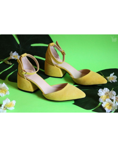 Жовті босоніжки з гострим носом Арт. 657-4/w324Ок