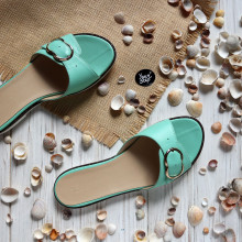 Шльопанці зі шкіри з пряжкою Арт. 10-15Lib