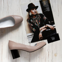 Туфли из темно-бежевой кожи на низком каблуке Арт. 605-4/45