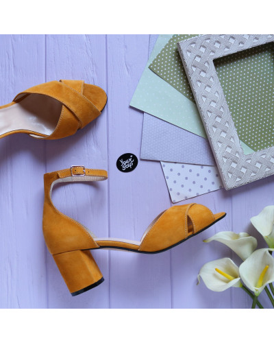 Босоніжки з велюру на підборах Арт. 605-10/45Ок