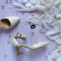 Босоніжки з бежевої шкіри з гострим носом Арт. 657-4/47Ок