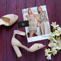 Босоніжки з бежевого велюру Арт. 95-12/24Ок