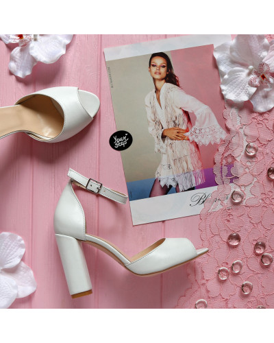 Босоніжки з білої шкіри Арт. 95-6(2)/24ОК