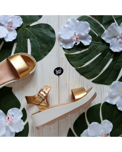 Яскраві босоніжки на високій підошві Арт. 352-1/228