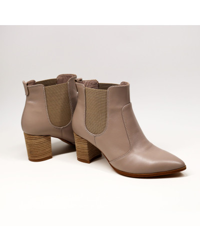 Напівчоботи з бежевої шкіри на підборах Арт. 657-9/41Ok-str