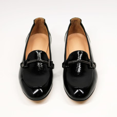 Лакові чорні лофери Арт. 156-1-2578