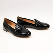 Лакові чорні лофери Арт. 156-1-2578