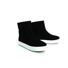 Ботинки из черной замши на белой подошве Арт. 12-19/21613