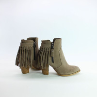 Ботильоны с бахромой из замши цвета капучино Арт. 805-3/24ст